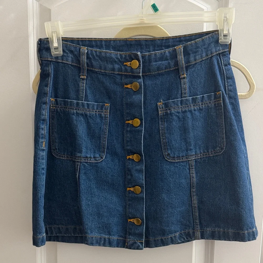 H&M Blue Denim Button-Up Mini Skirt - Picture 1 of 3